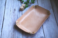 Load images into the gallery viewer,Leather tray (large)
